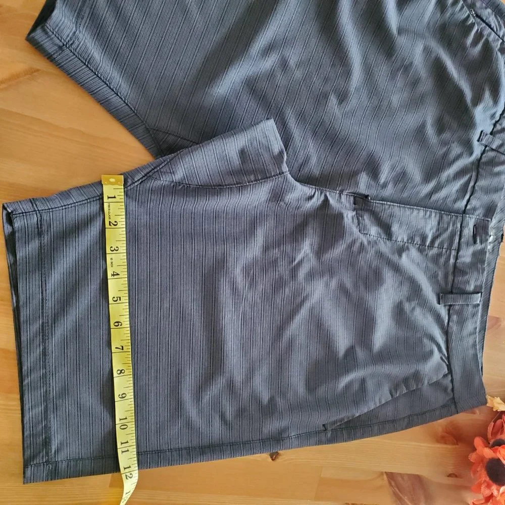 Hang Ten Wharf 21" Hybrid Shorts For Men - Picture 10 of 13